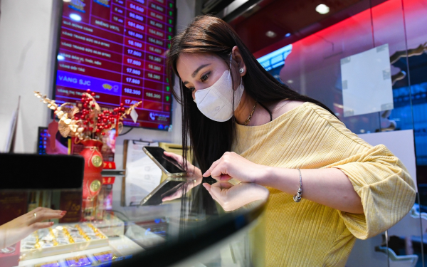 Sáng 13/3: Giá vàng nhẫn trơn, vàng miếng giảm tới 1,5 triệu đồng/lượng