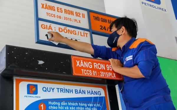 PV OIL tặng 1 lít xăng miễn phí cho người dùng, áp dụng tại hơn 1.140 cửa hàng
