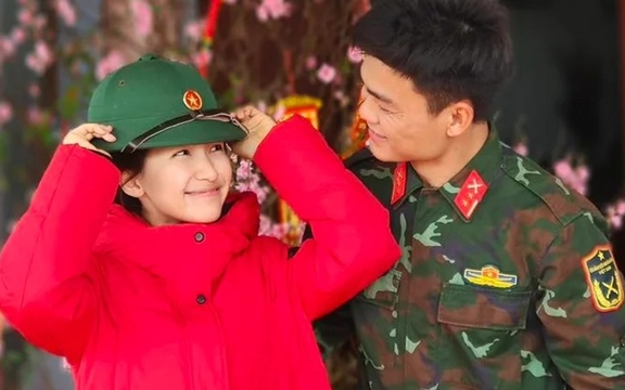 Hòa Minzy bị từ chối sau 1 tuần công khai chồng sắp cưới