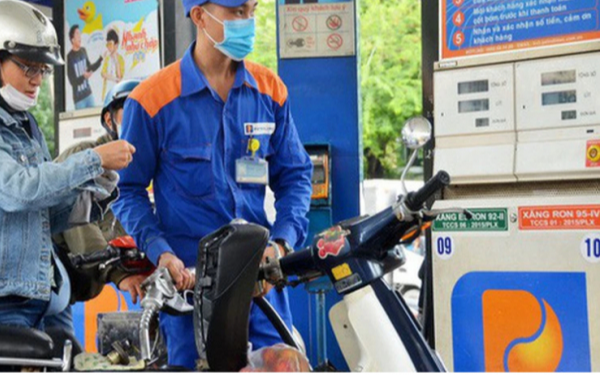 Giá xăng dầu hôm nay (14-3): Duy trì quanh mốc 100 USD/thùng