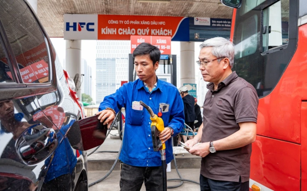 Giá xăng dầu ngày 14/3 giữ nguyên theo giá bán ngày 13/3