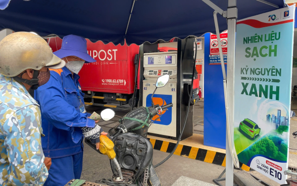 Giá xăng dầu mới nhất 16/3/2026: RON95 ở mức 25.575 đồng/lít, tiếp tục giữ ổn định