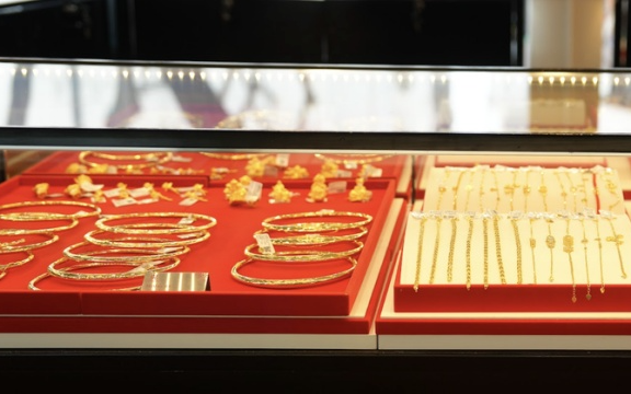 Giá vàng hôm nay 16/3: Thủng mốc 5.000 USD/ounce ngay khi bắt đầu tuần mới