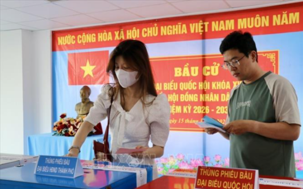 Bộ Công an cảnh báo nguy hiểm tiềm ẩn khi đăng ảnh thẻ cử tri lên mạng