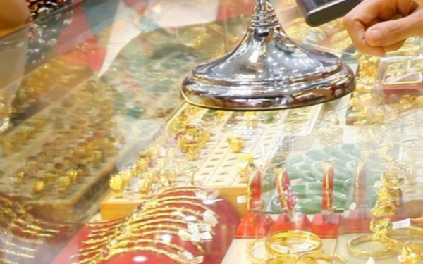 Giá vàng hôm nay, 17-3: Sụt giảm rất mạnh
