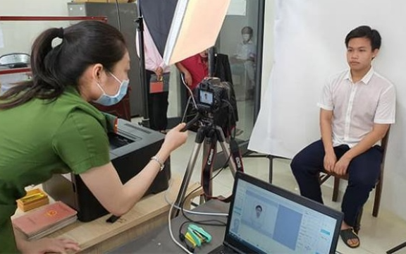 3 độ tuổi bắt buộc đổi thẻ căn cước trong năm 2026, chậm có thể bị phạt, tạm dừng giao dịch ngân hàng