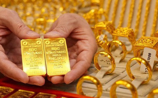 Bất chấp đà giảm, chuyên gia khẳng định thời điểm giá vàng "gần như chắc chắn" sẽ lên 10.000 USD