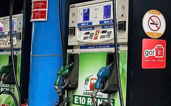 Giá xăng dầu hôm nay 18/3: Tăng trở lại, ngày mai xăng dầu trong nước điều chỉnh giá