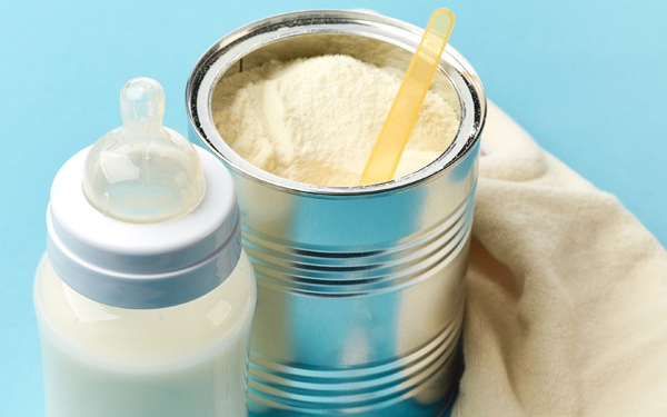 Thu hồi thêm 130 lô sữa công thức Aptamil và Milumil do nhiễm độc tố