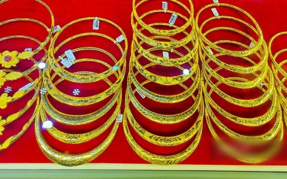 Kịch bản giá vàng giảm sâu về 4.200 USD/ounce nhà đầu tư nên quan tâm