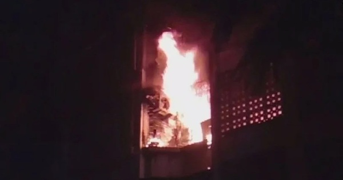 Cháy tòa nhà 5 tầng, 9 người trong một gia đình tử vong