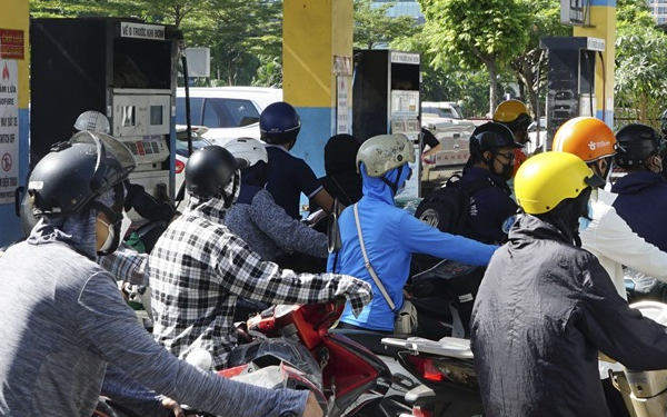 Giá xăng dầu hôm nay 20.3.2026: Trong nước tăng, thế giới quay đầu giảm mạnh