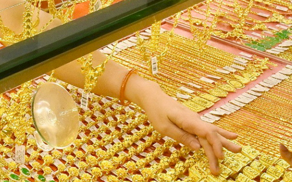 Giá vàng hôm nay (20-3): Giá vàng rơi thẳng đứng