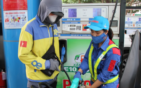 Giá xăng dầu hôm nay 21/3/2026: Dầu Brent 110,27 USD/thùng, xăng RON95 ở mức 30.690 đồng