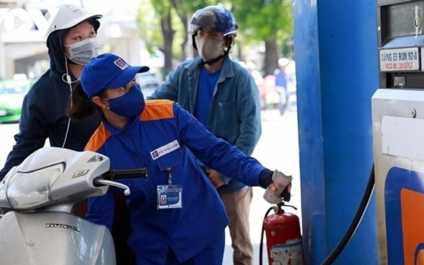 Giá xăng dầu hôm nay 21/3/2026: Dầu Brent 110,27 USD/thùng, xăng RON95 ở mức 30.690 đồng