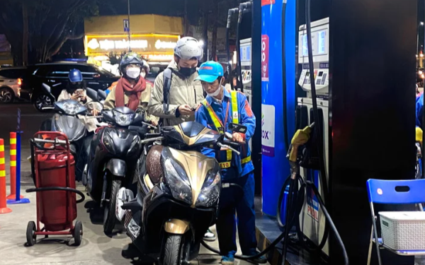 Cập nhật giá xăng dầu hôm nay 23/3: Dầu thô thế giới tăng sau khi Israel tấn công quy mô lớn vào Iran