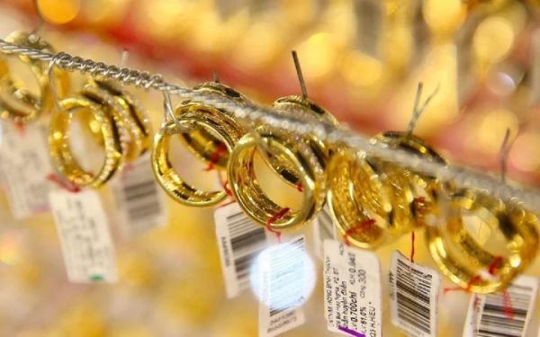 Giá vàng hôm nay (23/3): Tiếp tục giảm, dự báo "nóng" trong tuần