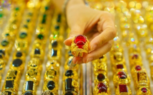 Nguyên nhân giá vàng rớt thê thảm