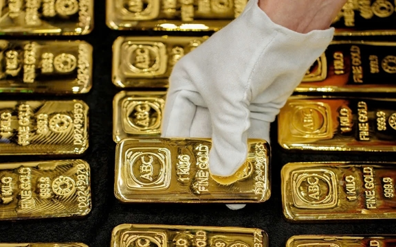 Giá vàng thế giới biến động như 