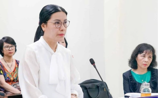 Cựu hiệu trưởng ở Hà Nội ra tòa trong vụ thu tiền học thêm sai quy định