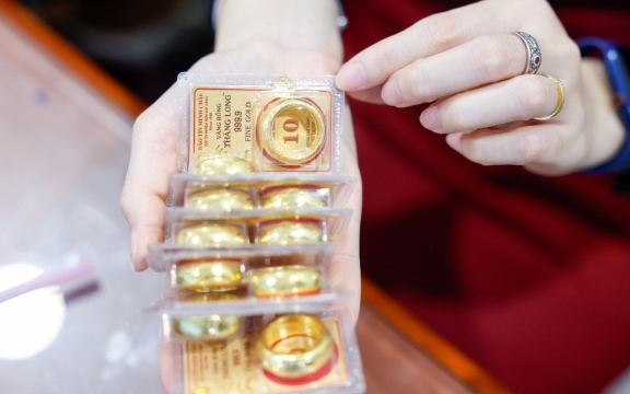 Giá vàng đồng loạt tăng rất mạnh