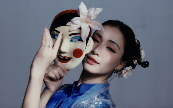 Hòa Minzy không cứu nổi MV nhận gần 4.000 dislike