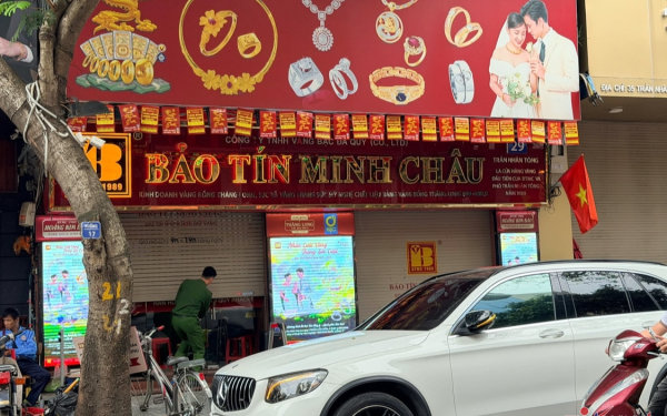 Cửa hàng vàng Bảo Tín Minh Châu ở Trần Nhân Tông đột ngột đóng cửa