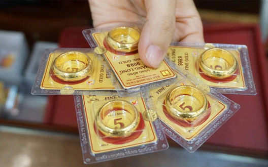 Giá vàng hôm nay (25/3): Vàng nhẫn khiến nhà đầu tư 
