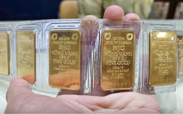 Giá vàng miếng SJC, vàng nhẫn tăng gần 13 triệu đồng trong 3 ngày