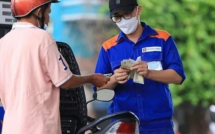 Giá xăng dầu trong nước giảm mạnh