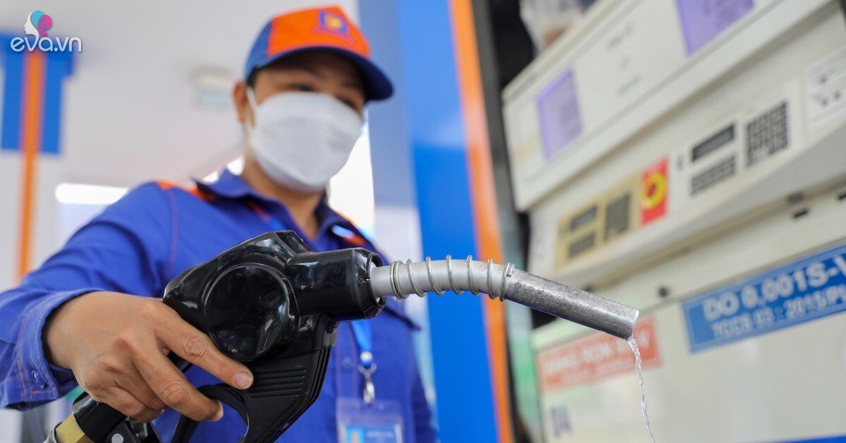 Giá xăng dầu hôm nay 26/3: Đồng loạt giảm