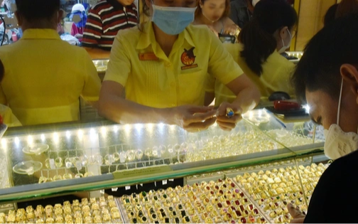 Giá vàng hôm nay, 27-3: Đột ngột giảm sâu