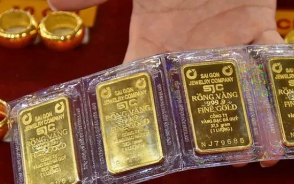 Giá vàng hôm nay 27/3: Quay đầu lao dốc, mất hơn 100 USD/ounce