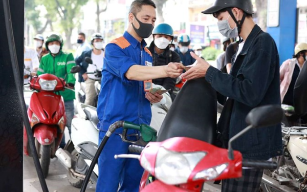 Dự báo giá xăng tiếp tục giảm trong phiên điều hành sắp tới