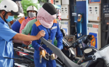 Hoả tốc triển khai việc miễn thuế đối với xăng dầu