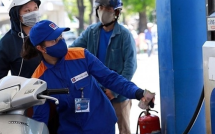 Giá xăng dầu hôm nay 28/3: Dầu thô tăng dữ dội lên 114 USD/thùng, xăng dầu trong nước vẫn được giảm tối đa