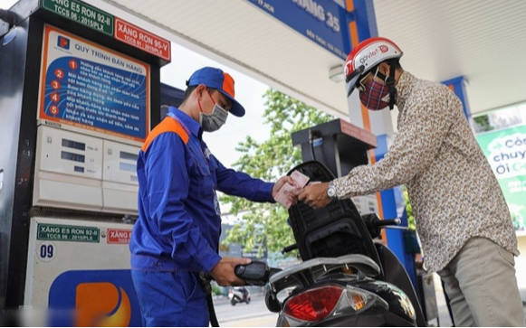 Giá xăng dầu hôm nay (29-3): Tuần tăng mạnh, tiến sát mốc 115 USD/thùng