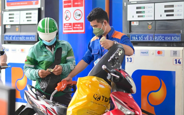 Xung đột Trung Đông và giải pháp của Chính phủ trong việc kéo giá xăng xuống thấp nhất khu vực