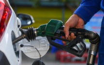 Đề xuất miễn thuế xăng, dầu, nhiên liệu bay đến 30/6/2026