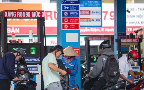 Giá xăng dầu hôm nay 31.3.2026: Xăng trong nước sẽ được điều chỉnh thế nào?