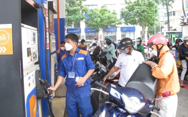 Giá xăng dầu hôm nay (31-3): Giá dầu thế giới tăng mạnh