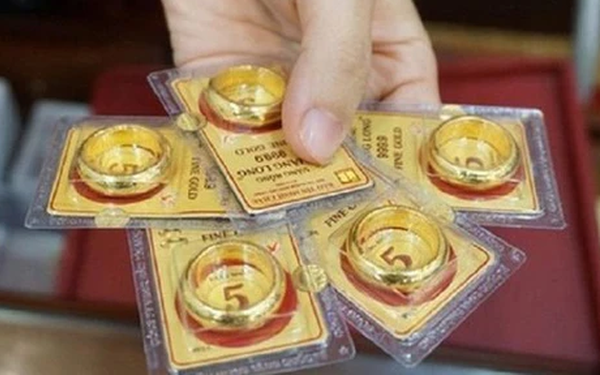 Giá vàng SJC, vàng nhẫn chiều ngày 31/3: Quay đầu giảm