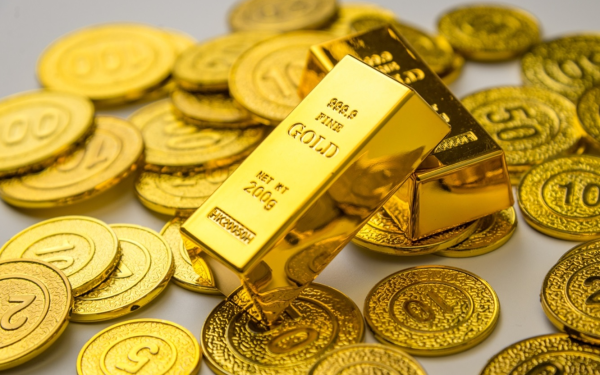 Giá vàng sắp “nổ tung”, có thể vọt lên 6.300 USD, nhà đầu tư được khuyên “bắt đáy ngay