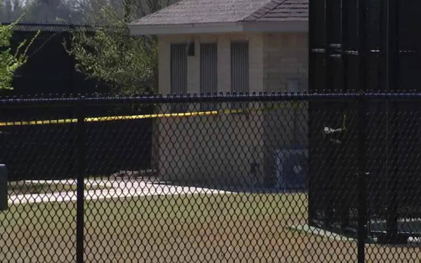 Xảy ra một vụ án mạng kinh hoàng ngay tại sân pickleball: Phong tỏa khẩn cấp hiện trường, cảnh sát lập tức vào cuộc