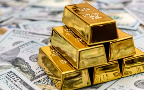 Giá vàng thế giới rơi thẳng đứng, giảm gần 100 USD/ounce