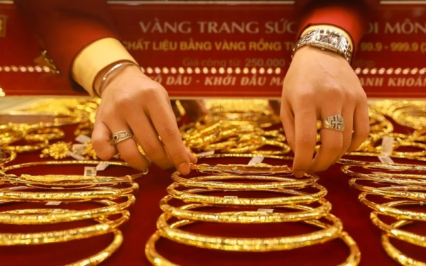 Giá vàng hôm nay: Lỗ nặng 1,8 triệu đồng/lượng sau một tuần