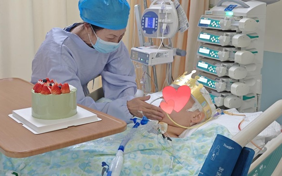 Cô gái 23 tuổi chịu đựng cơn đau đầu 7 ngày trước khi tim ngừng đập, thủ phạm chính là chiếc tủ lạnh