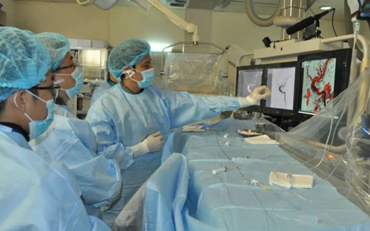 Bác sĩ Bệnh viện Bạch Mai cảnh báo 1 tình trạng bệnh đang tăng nhanh, người già hay trẻ đều mắc nhiều