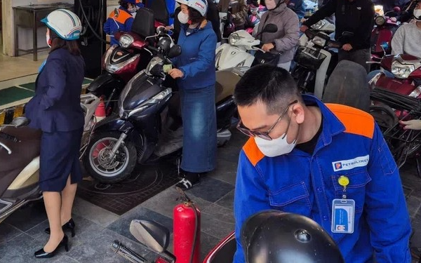 Giá xăng dầu hôm nay 6.4.2026: Dầu thô thế giới giao dịch trên ngưỡng 110 USD/thùng