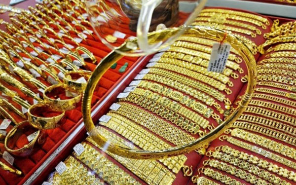 Dự báo giá vàng trong nước và giá vàng thế giới ngắn hạn: Nhà đầu tư nên mua, bán hay đứng ngoài?